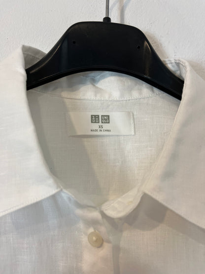 UNIQLO. Camisa blanca lino. T XS