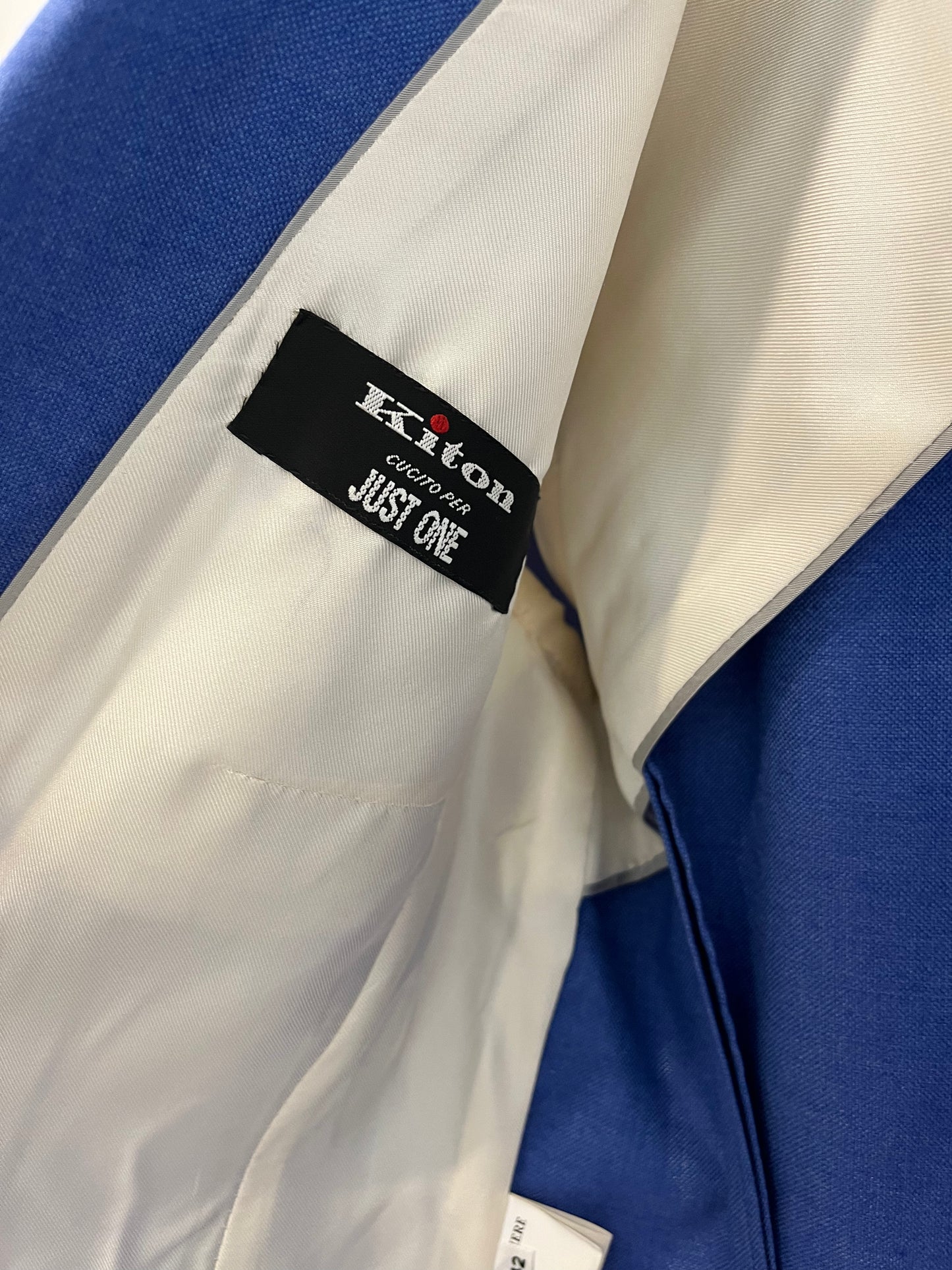 KITON. Blue cashmere and silk blazer. Size 42 (M)