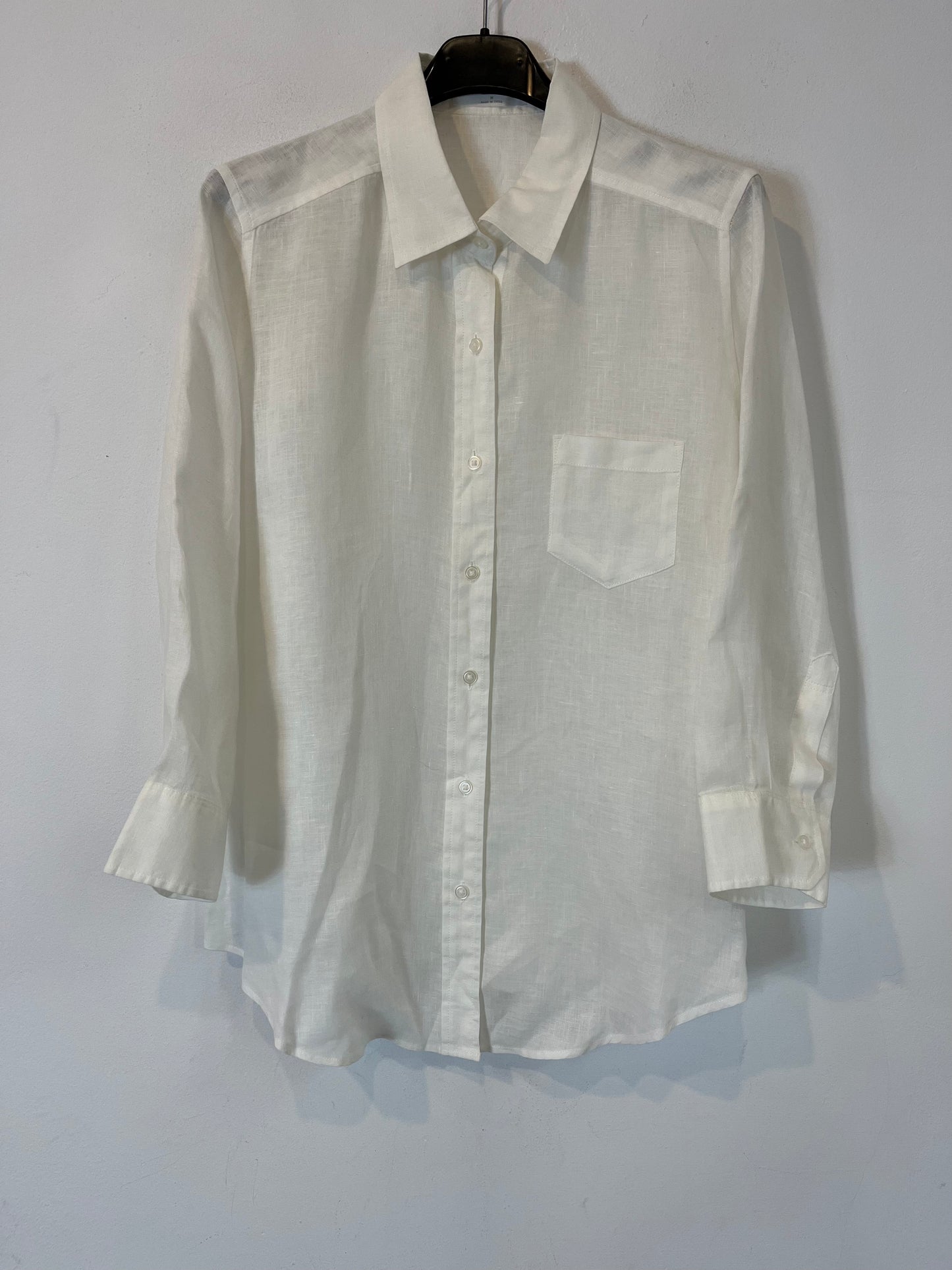 UNIQLO. Camisa blanca lino. T.M
