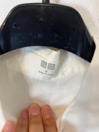 UNIQLO. Camisa blanca lino. T.M