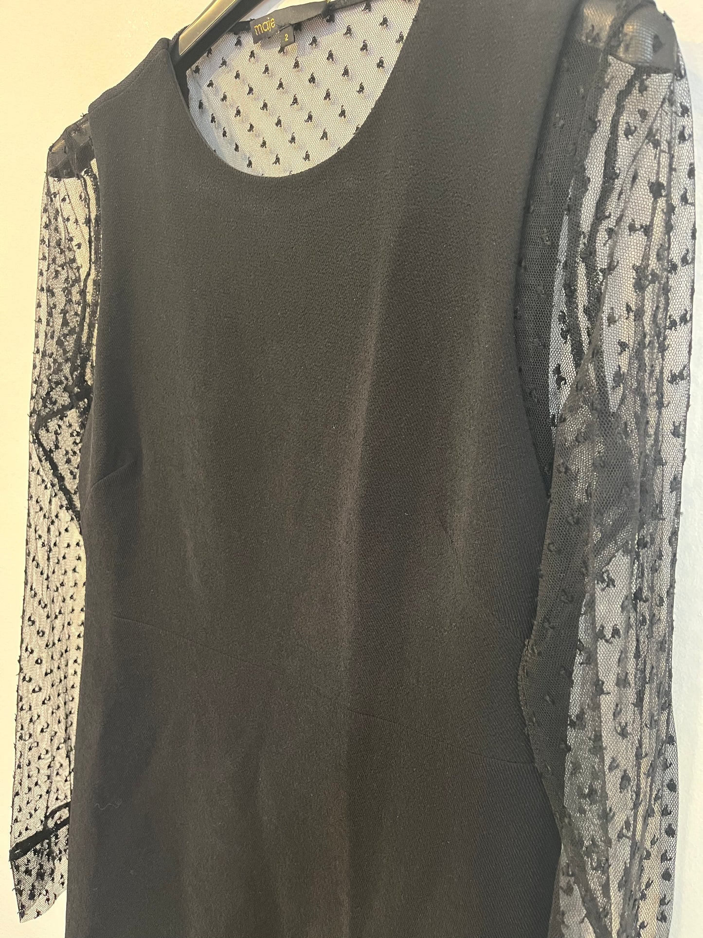 MAJE. Vestido negro magas y espalda plumeti. T2 (M)