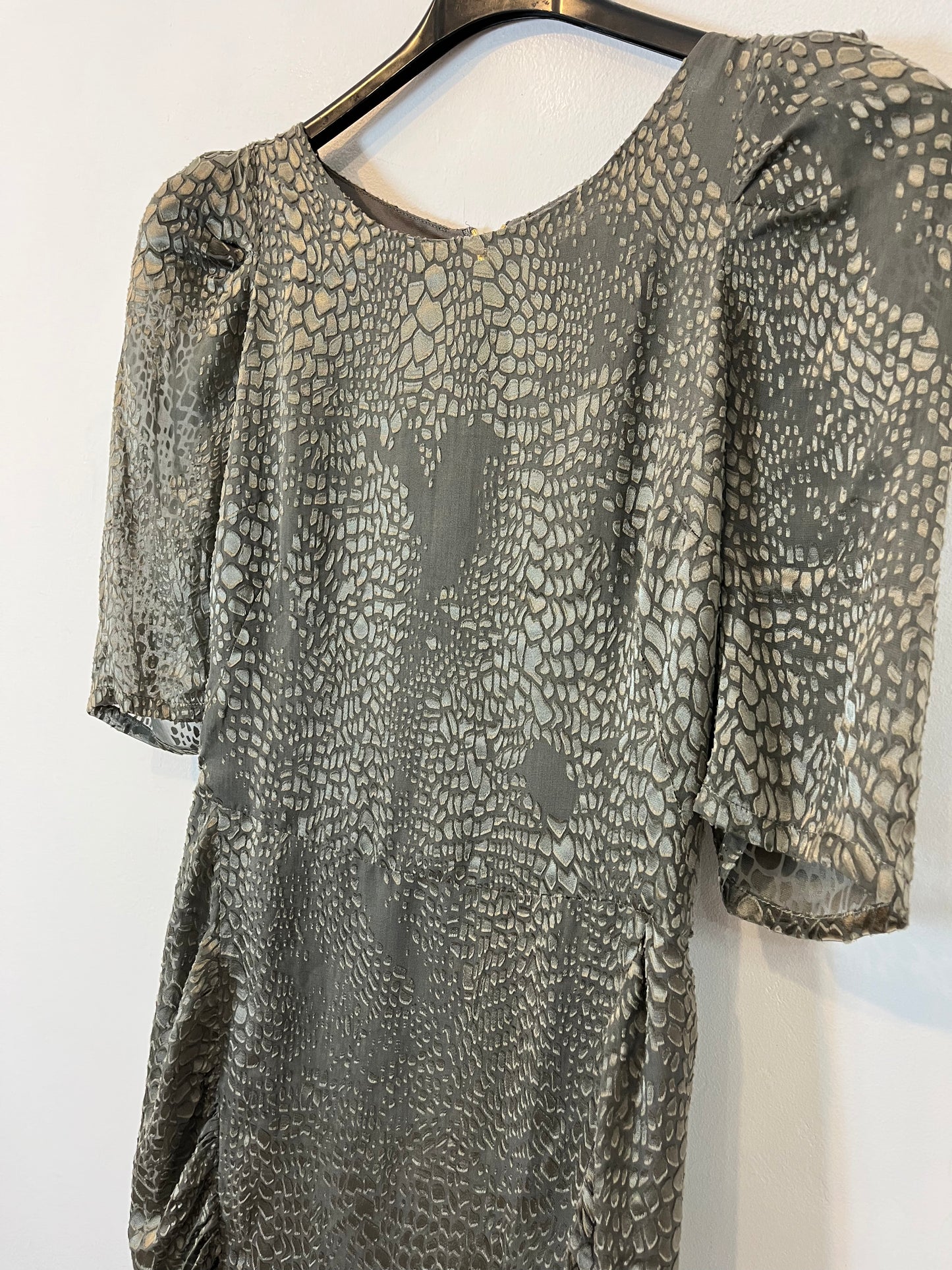 SANDRO. Green silk dress. Size 1 (XS/S)