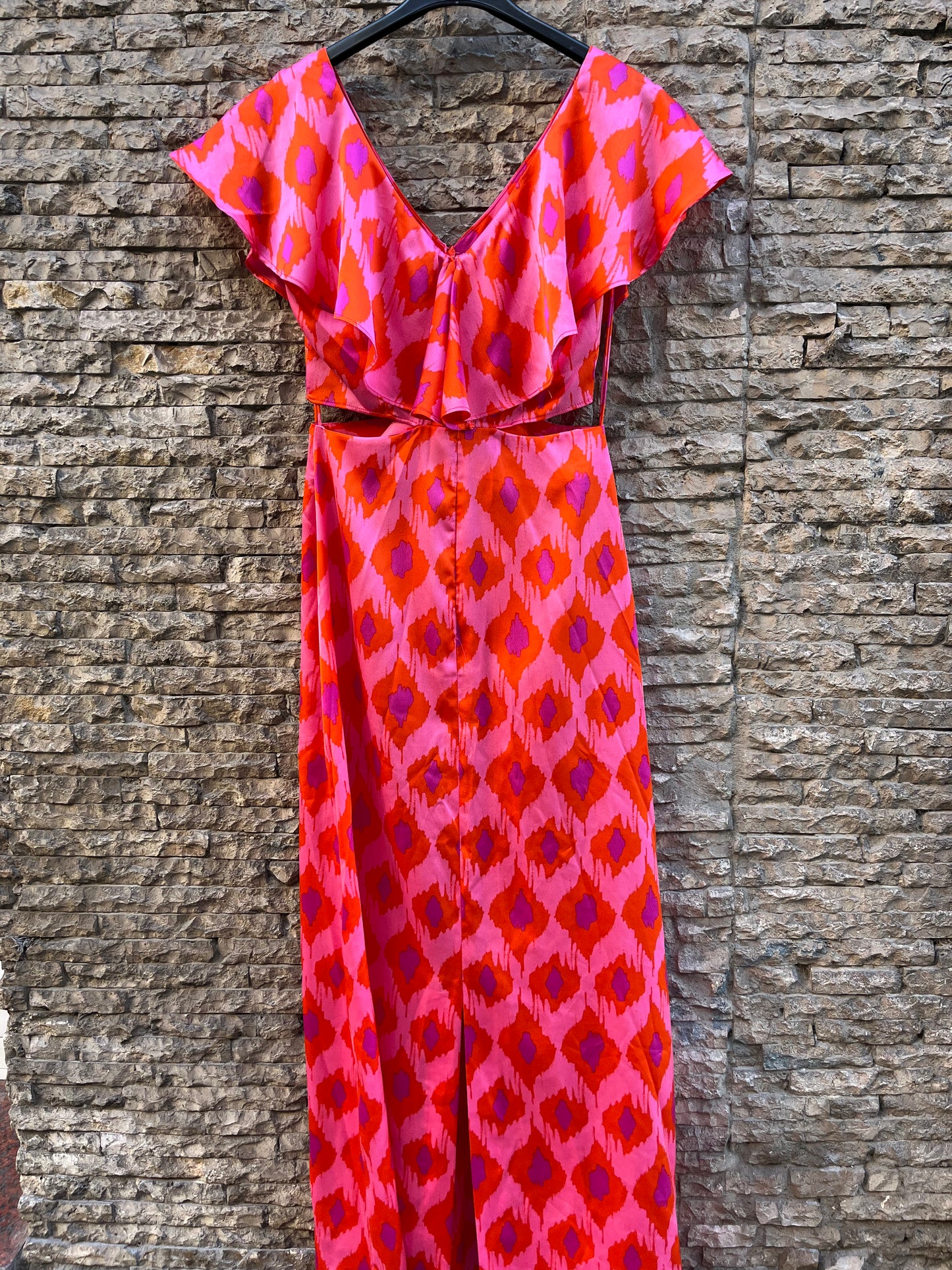 SCALPERS. Vestido largo aberturas fucsias. T S