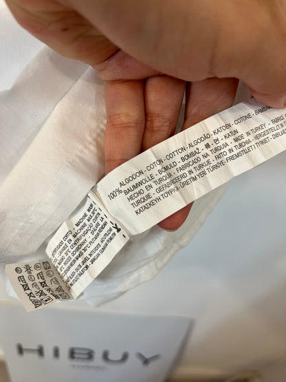 ZARA. Short white dress with back detail. TM