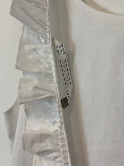 ZARA. Short white dress with back detail. TM