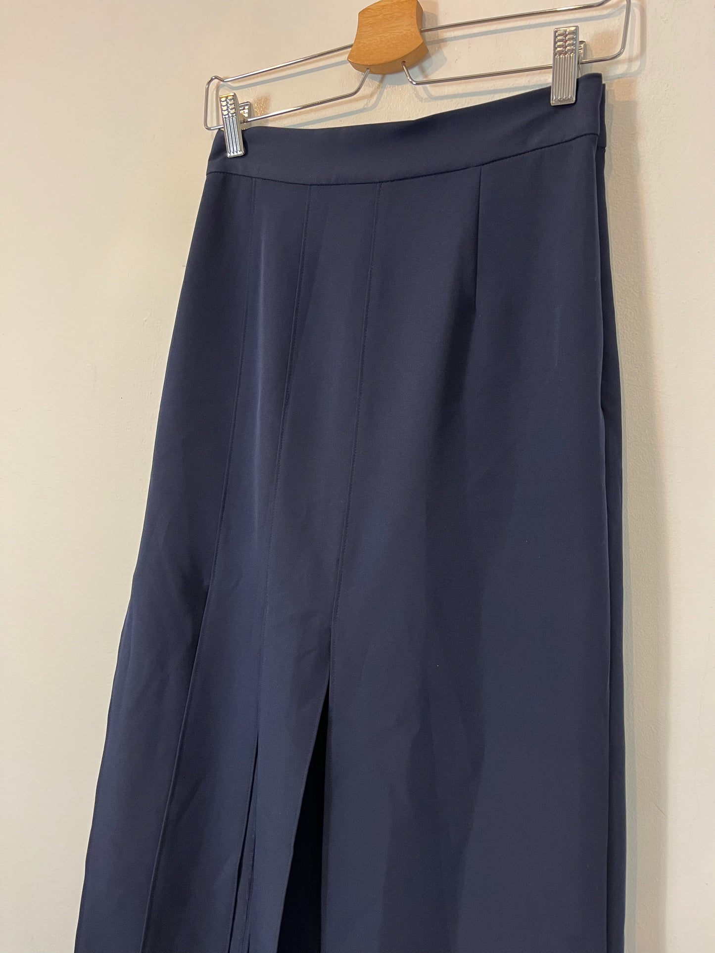 ZARA. Blue midi skirt with slits. TS
