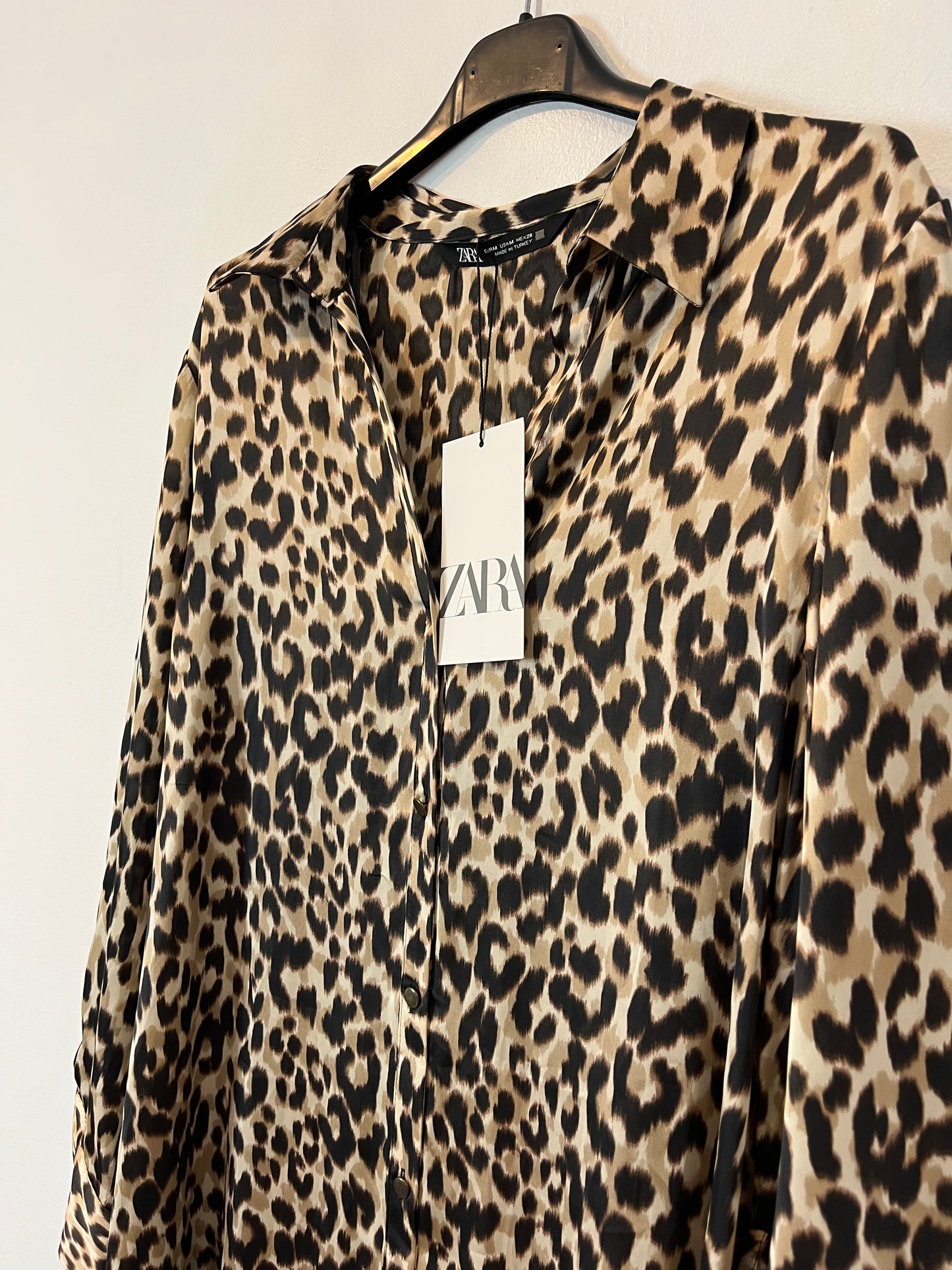 ZARA. Vestido largo camisero animal print. T M