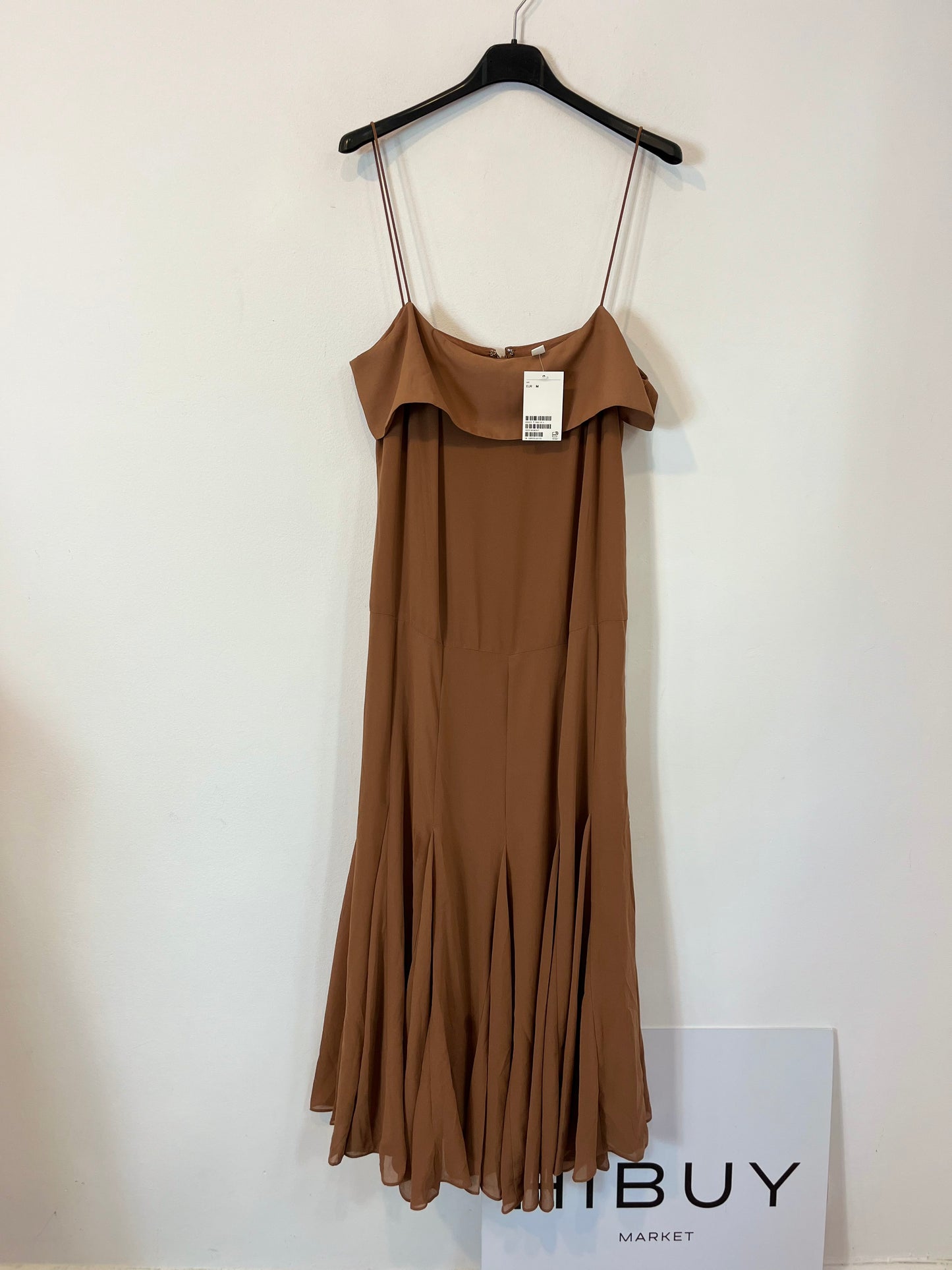 H&amp;M. Flowy midi dress. TM