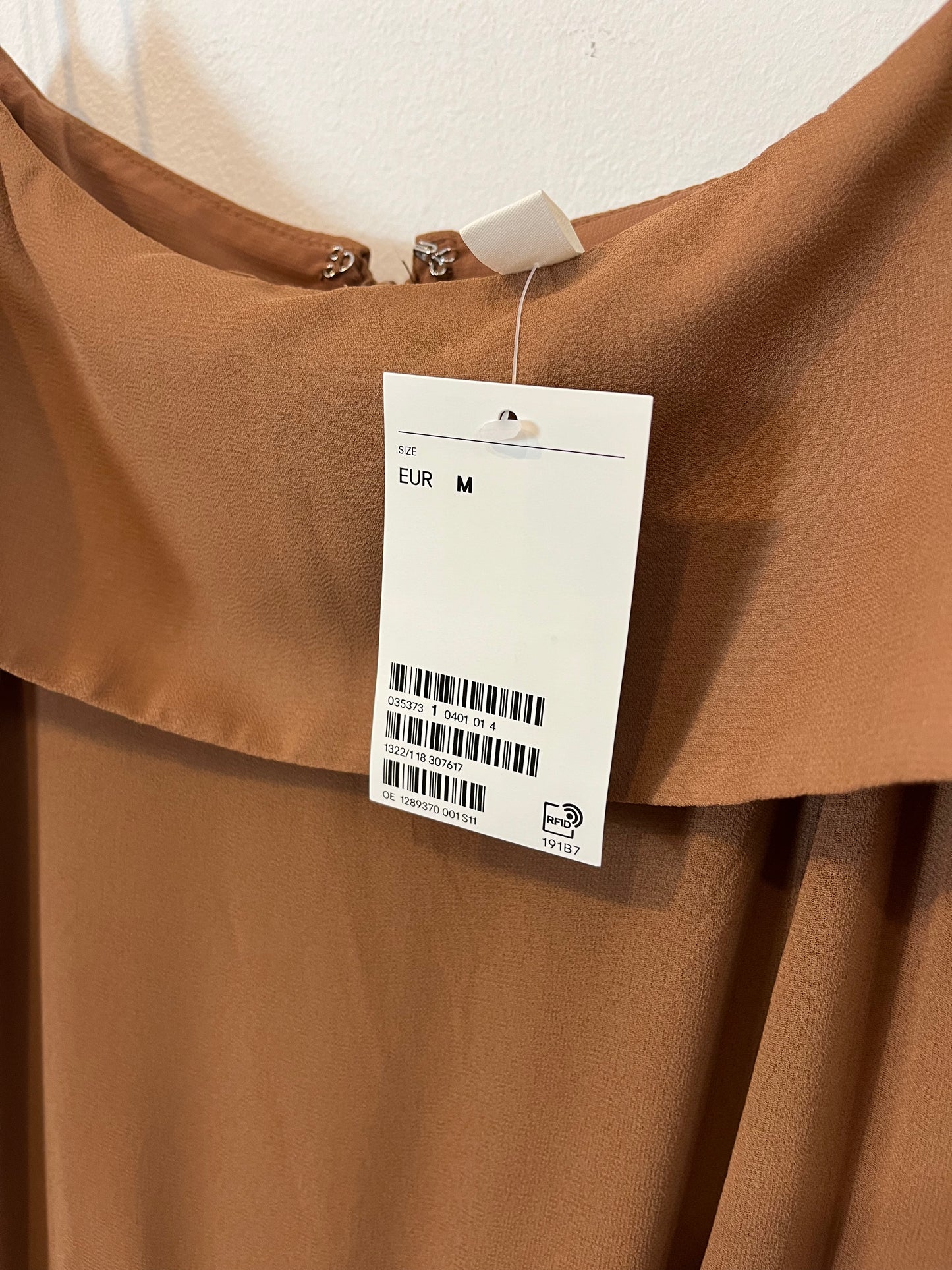 H&amp;M. Flowy midi dress. TM