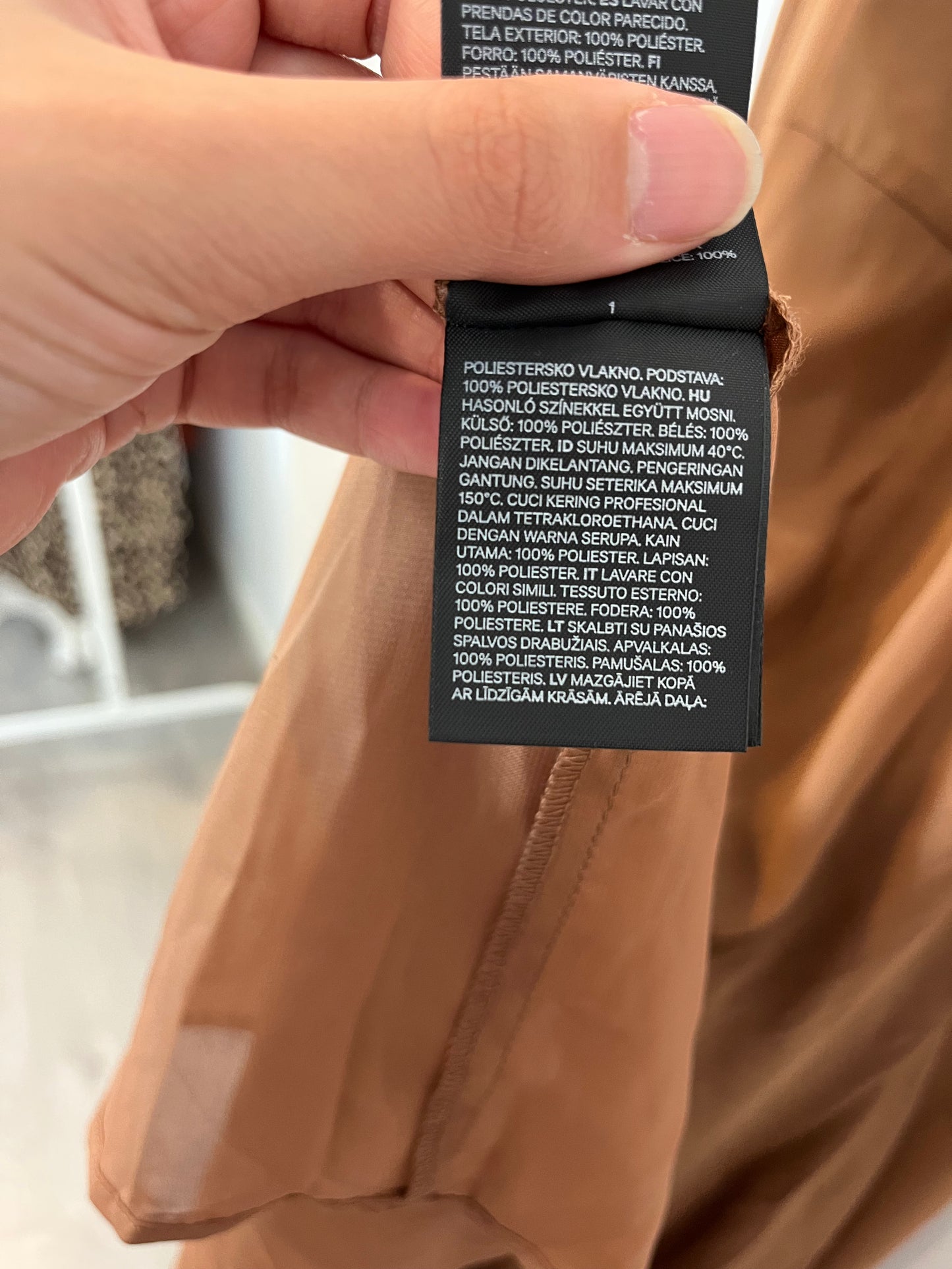 H&amp;M. Flowy midi dress. TM