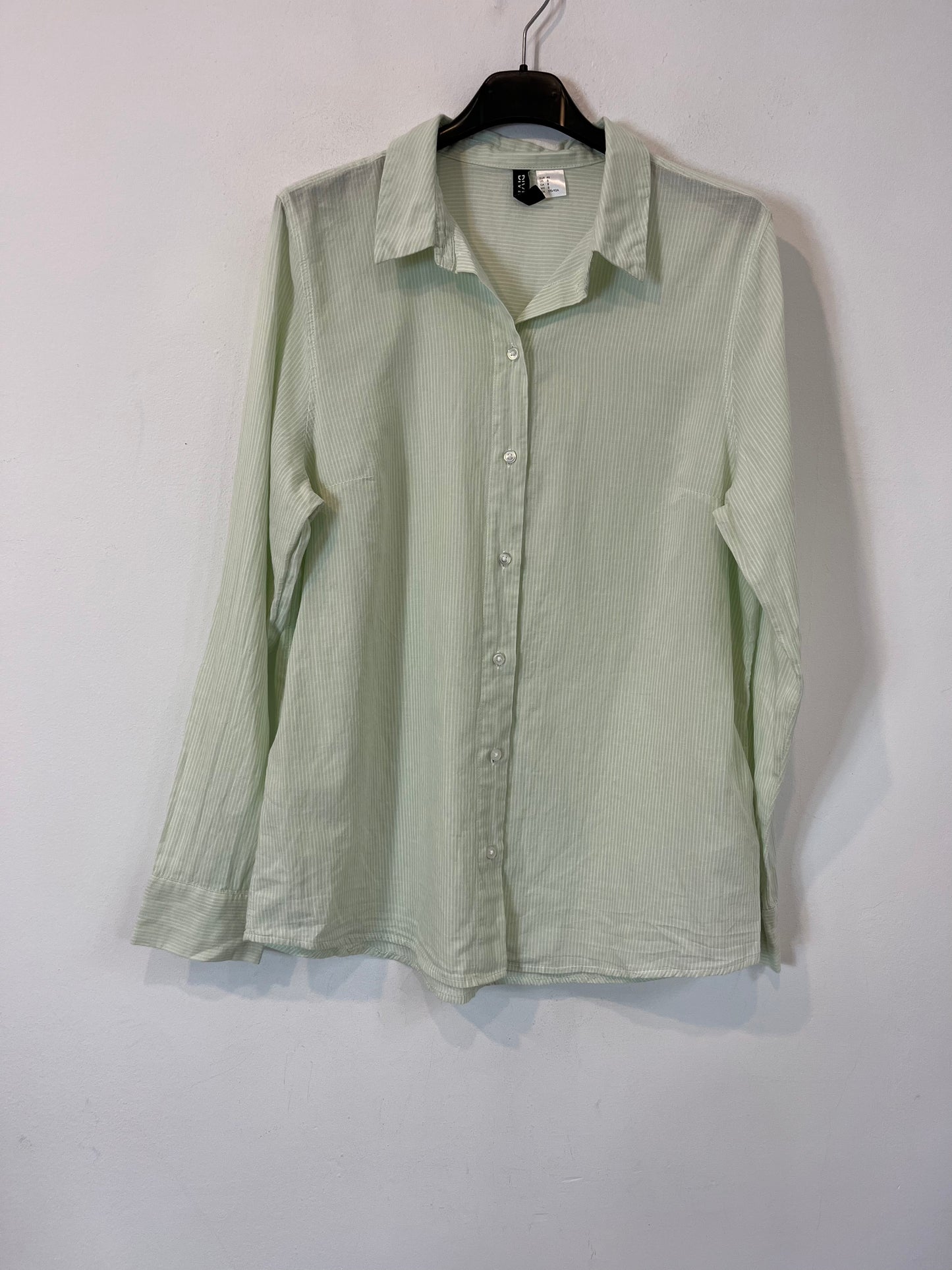 H&amp;M. Light green striped shirt. TS/M