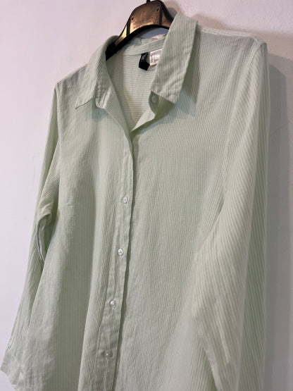 H&amp;M. Light green striped shirt. TS/M