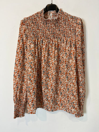 OTRAS. Blusa flores fluida nido de abeja. T M