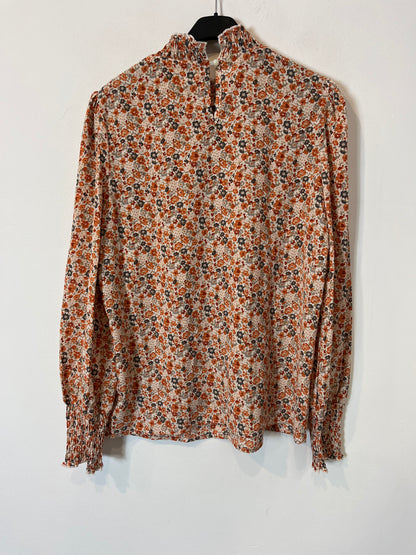 OTRAS. Blusa flores fluida nido de abeja. T M