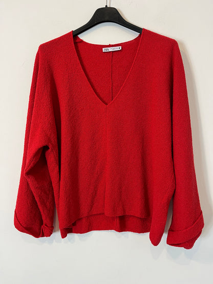 ZARA. Top punto rojo textura. T S