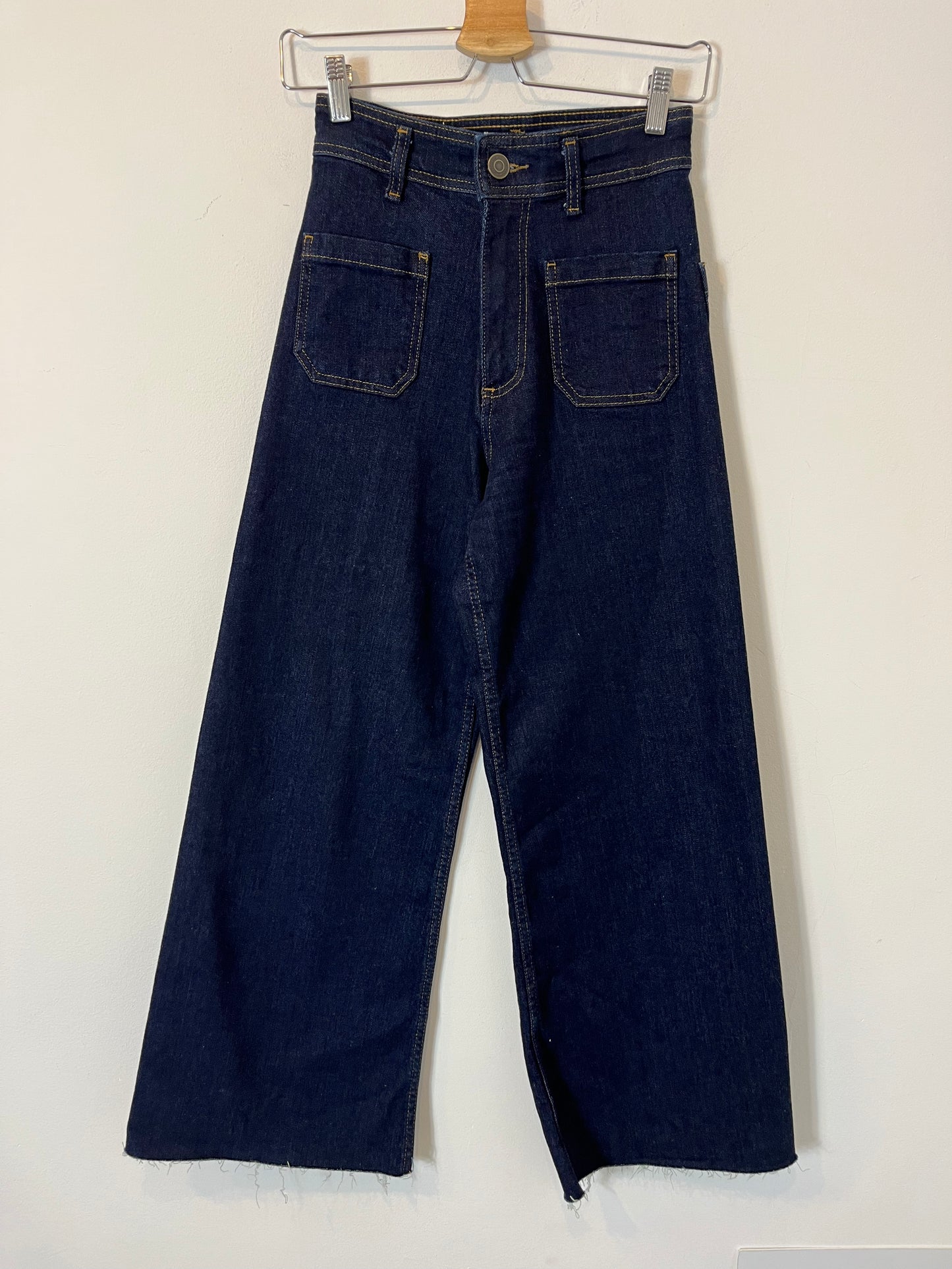 ZARA. Denim pata ancha bolsillos .T 34