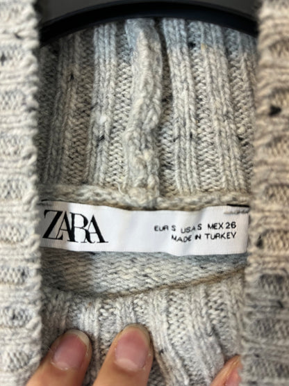 ZARA. Jersey gris cuello alto jaspeado
