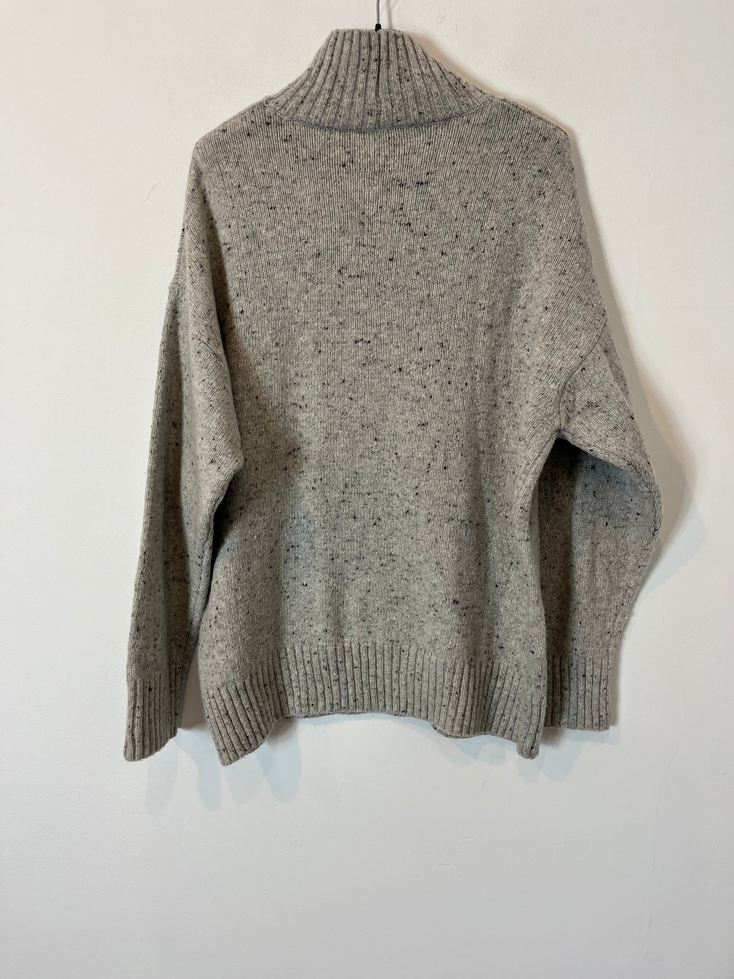 ZARA. Jersey gris cuello alto jaspeado