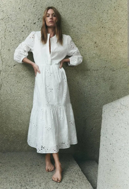 ZARA. Vestido largo blanco de encaje