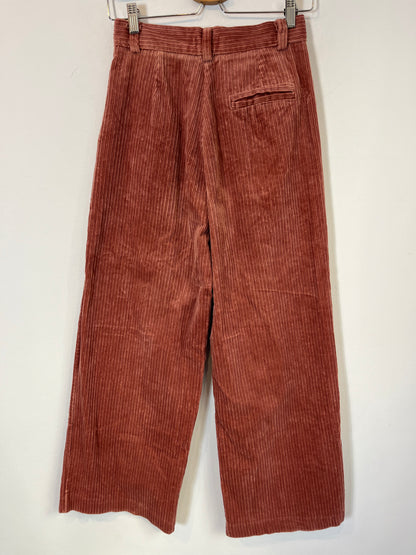 HIMOOI. Total look chaqueta y pantalón pana rosa. T S