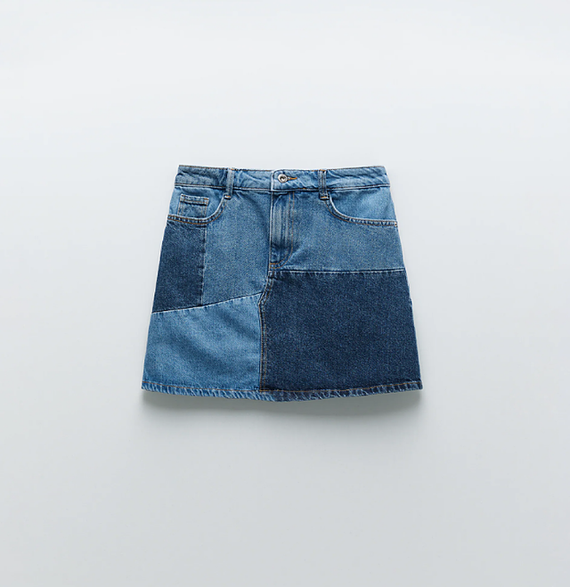 ZARA. Minifalda vaquera corta