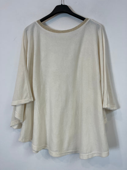 OTRAS. Top punto color crudo detalle manga. T M