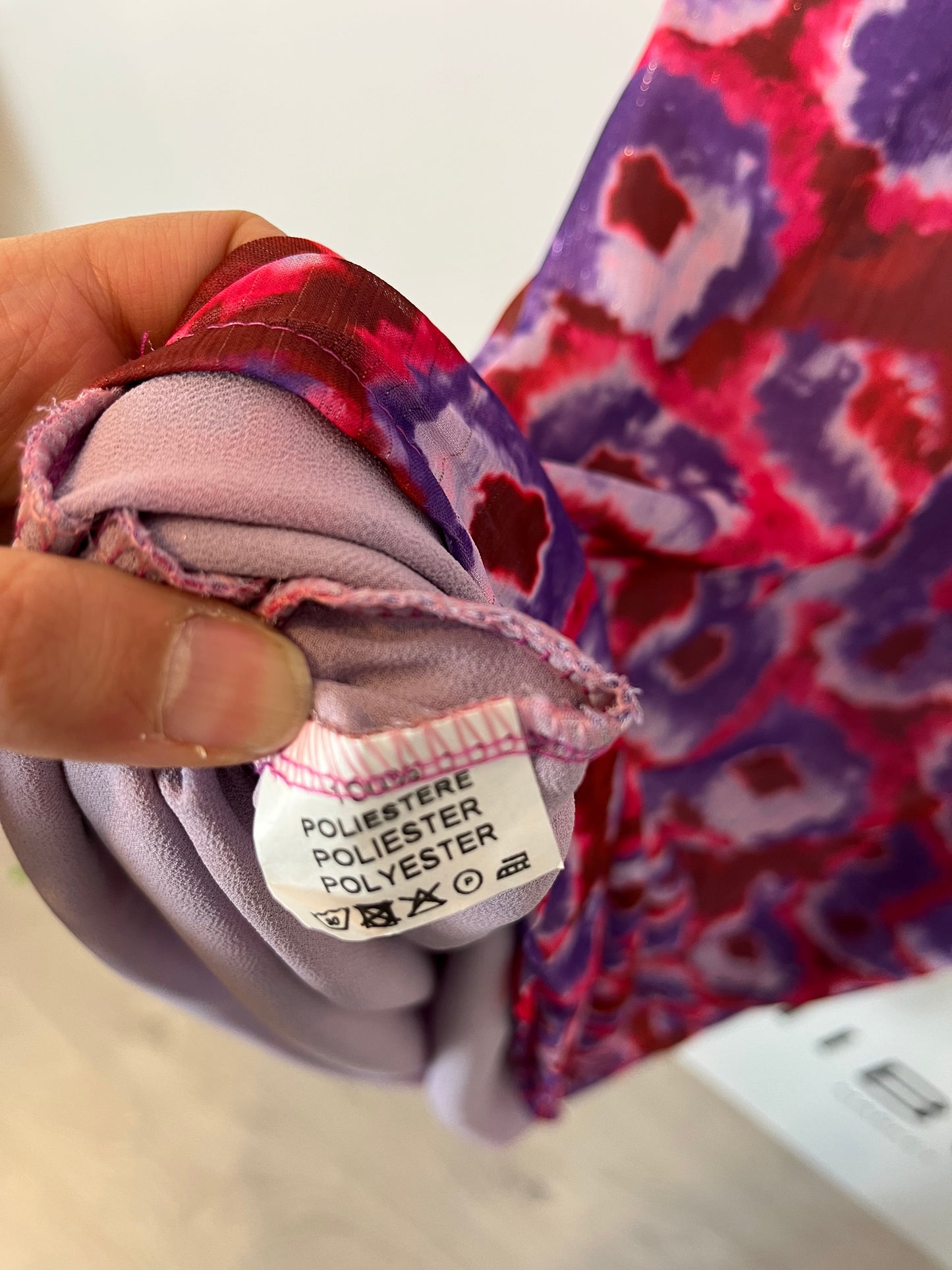 OTRAS. Vestido midi estampado asimétrico. T M