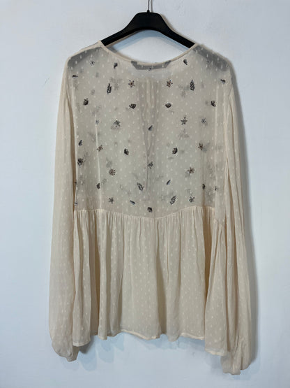 ZARA. Blusa beige fluida abalorios. T L
