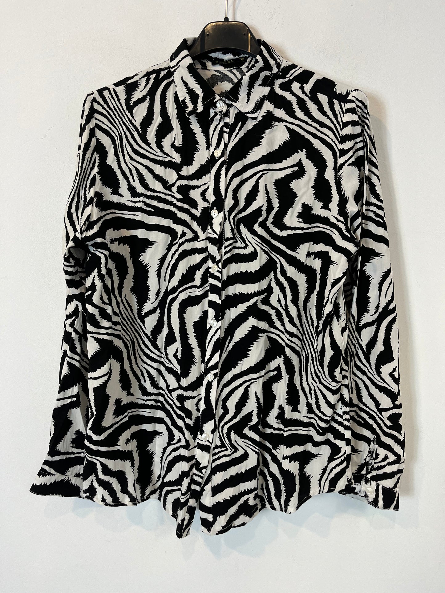 BOTELI. Blusa fluida bicolor. T 40