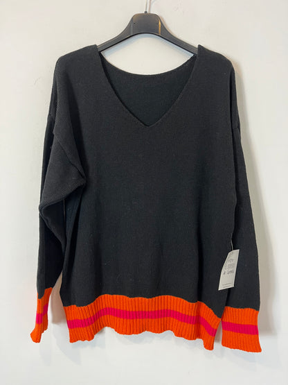 EL ROPERO DE CARMELA. Jersey negro rayas colores. T M