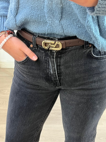 OTRAS. Cinturón marrón hebilla dorada. T S/M