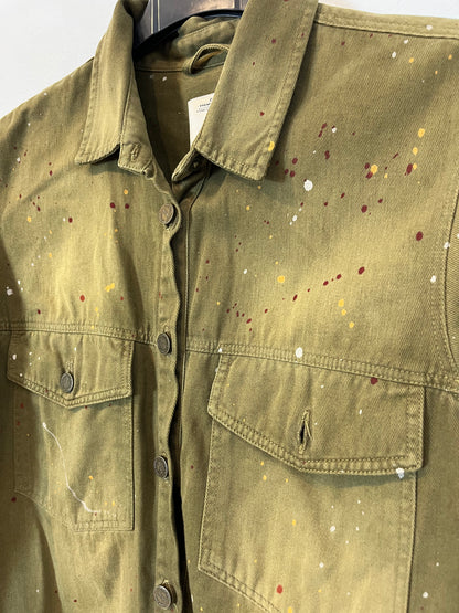 ZARA. On green shirt paint. T.S.