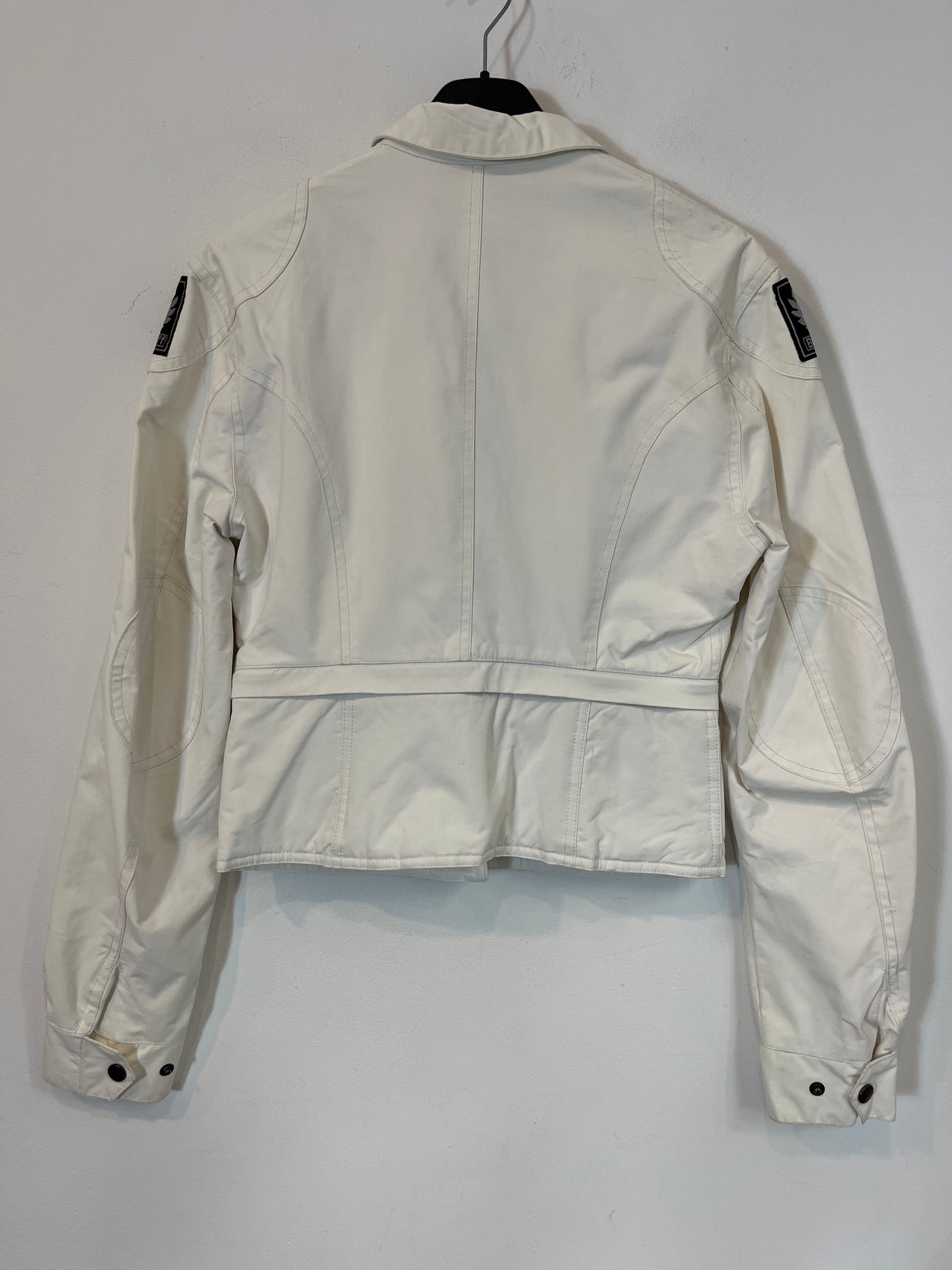 BELSTAFF. Chaqueta blanca bolsillos
