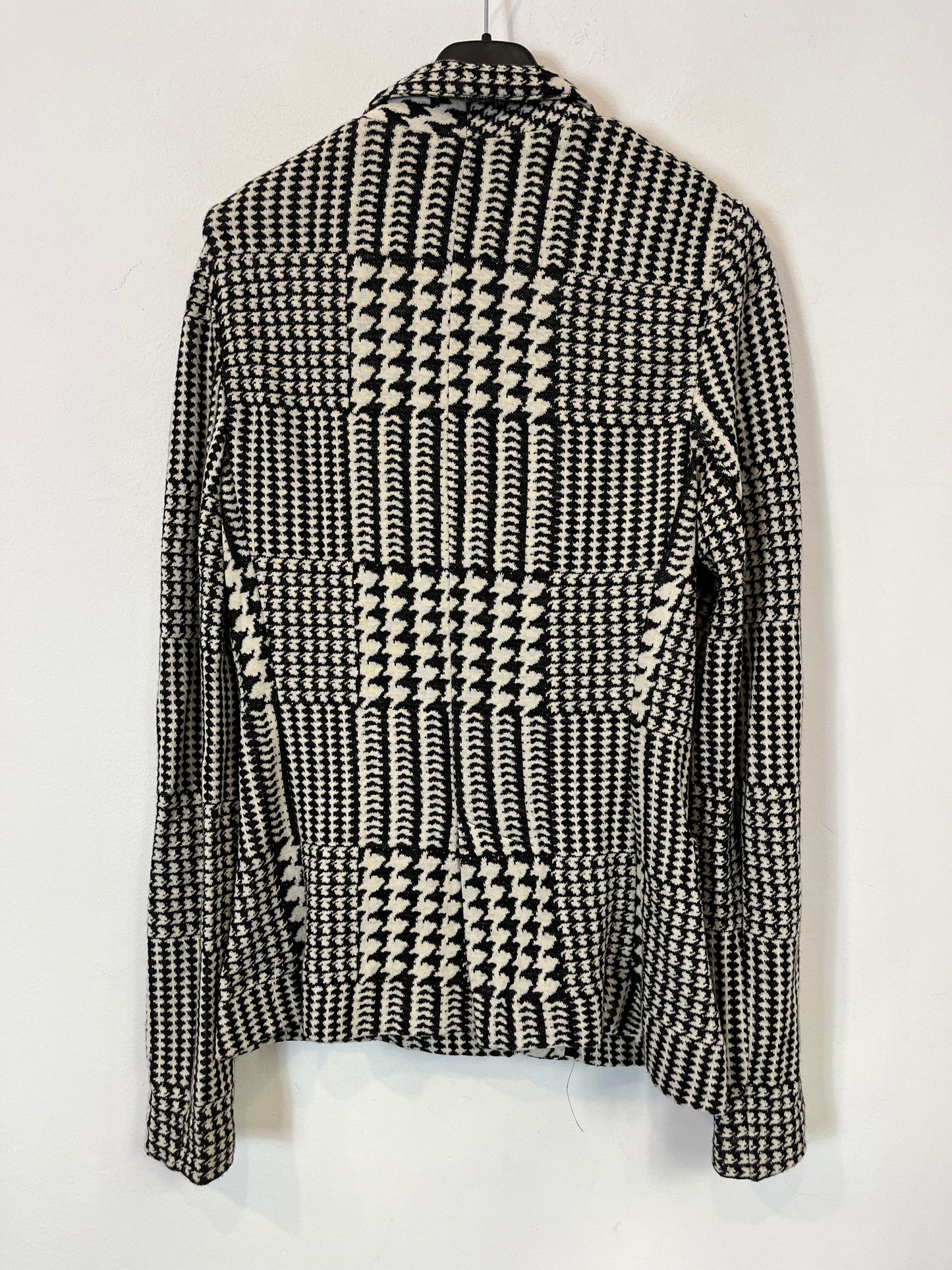MANGO. Houndstooth blazer. TM