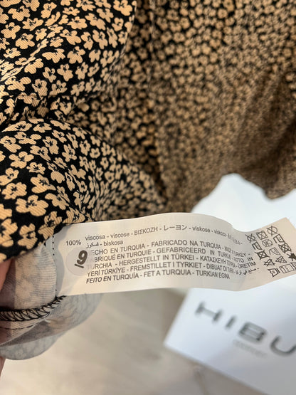 ZARA. Vestido fluido flores niña. T 8 años