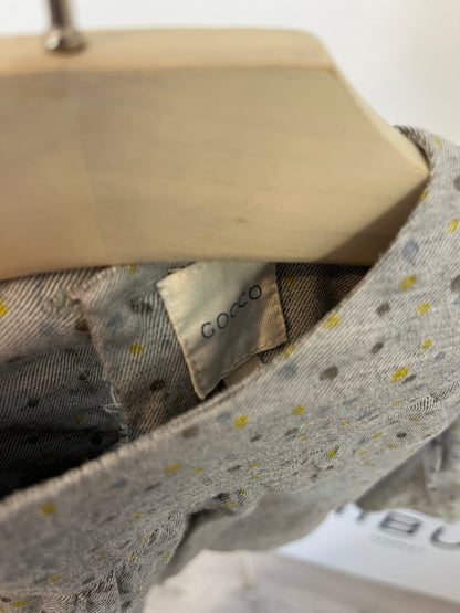 GOCCO. Blusa gris textura topitos. T 4-5 años