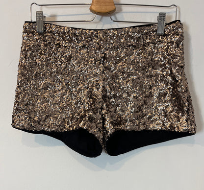 STRADIVARIUS. Pantalón corto lentejuelas. T S