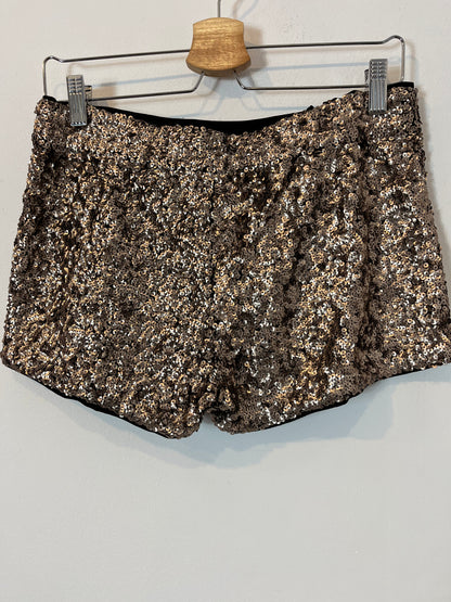 STRADIVARIUS. Pantalón corto lentejuelas. T S