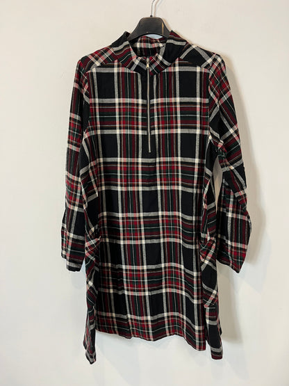 ZARA. Vestido negro cuadros textura. T L
