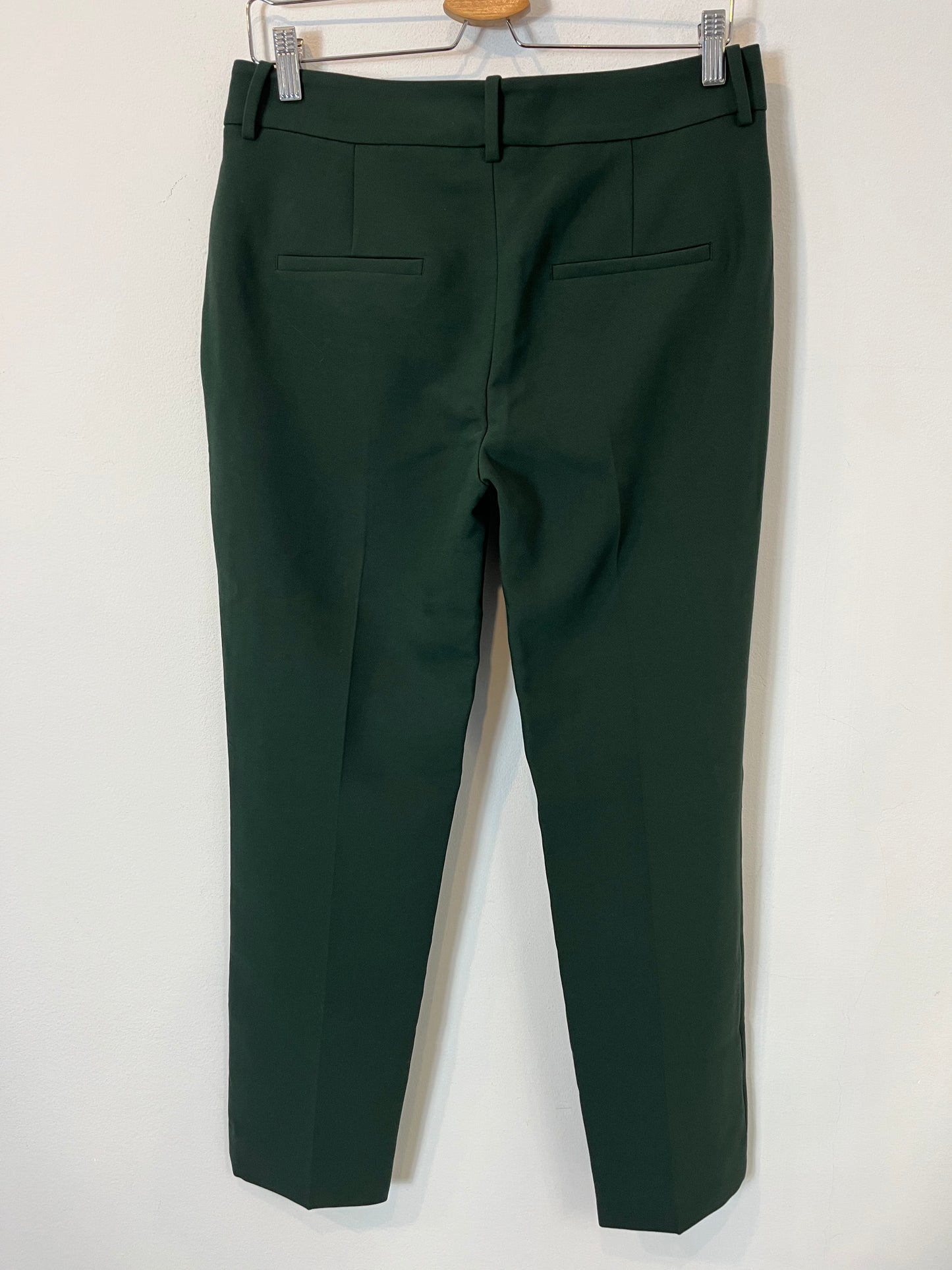 ZARA. Pantalón verde de vestir. T M