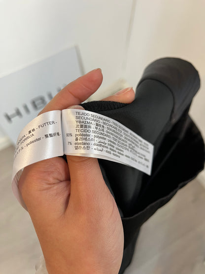 ZARA. Pantalón negro elástico detalle cintura. T L