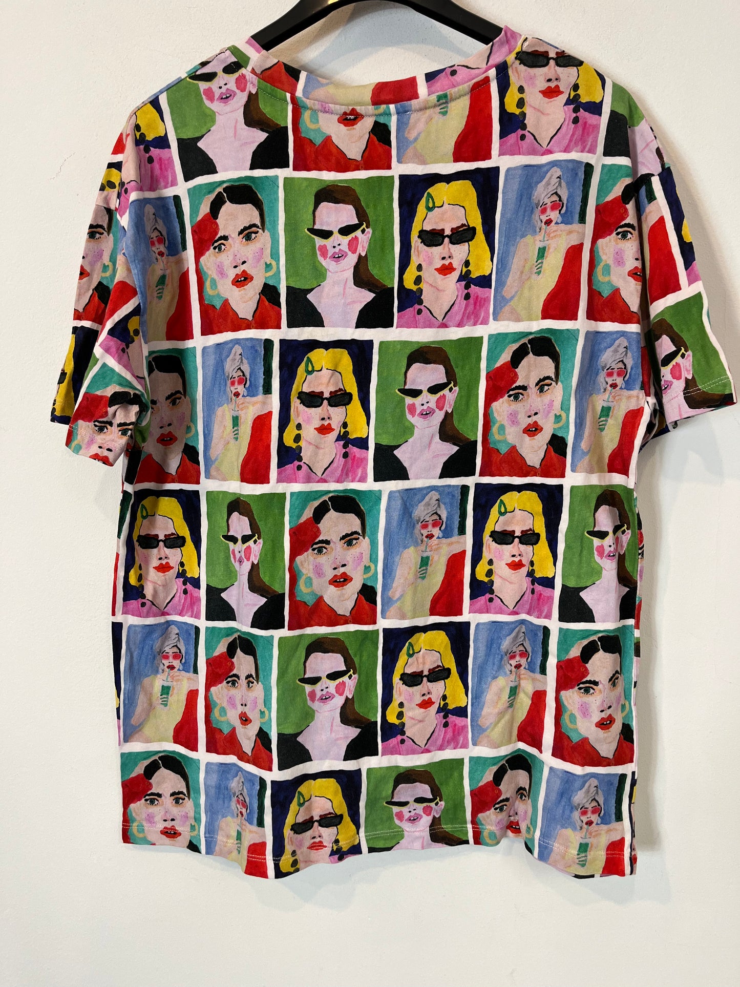 ZARA x NATASHA PASCHAL. Conjunto caras colores. T L (S/M)