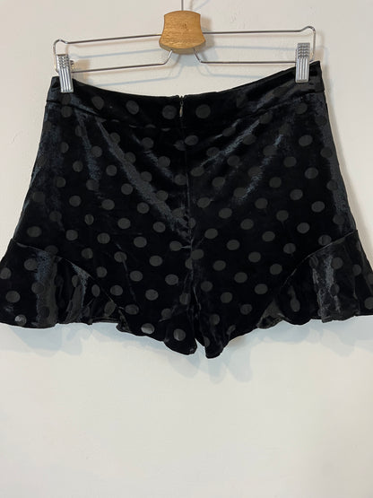 MANGO. Pantalón corto terciopelo fluido. T M