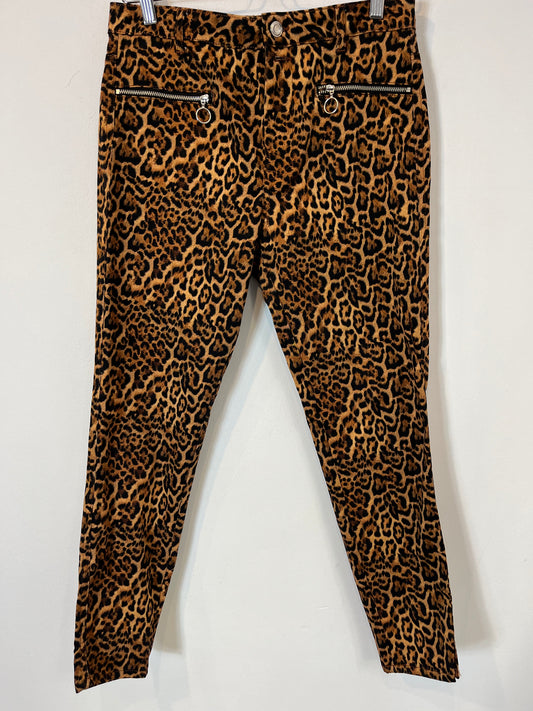 ZARA. Pantalón animal print cremalleras. T 40