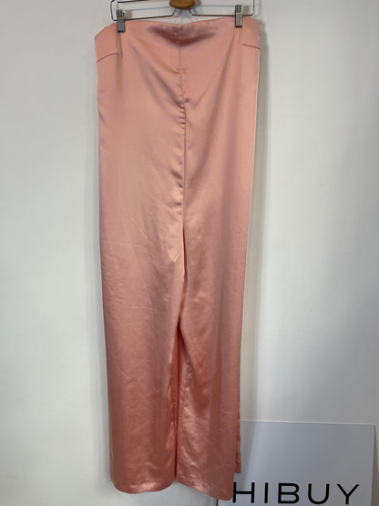 ZARA. Mono largo rosa satinado. T XL