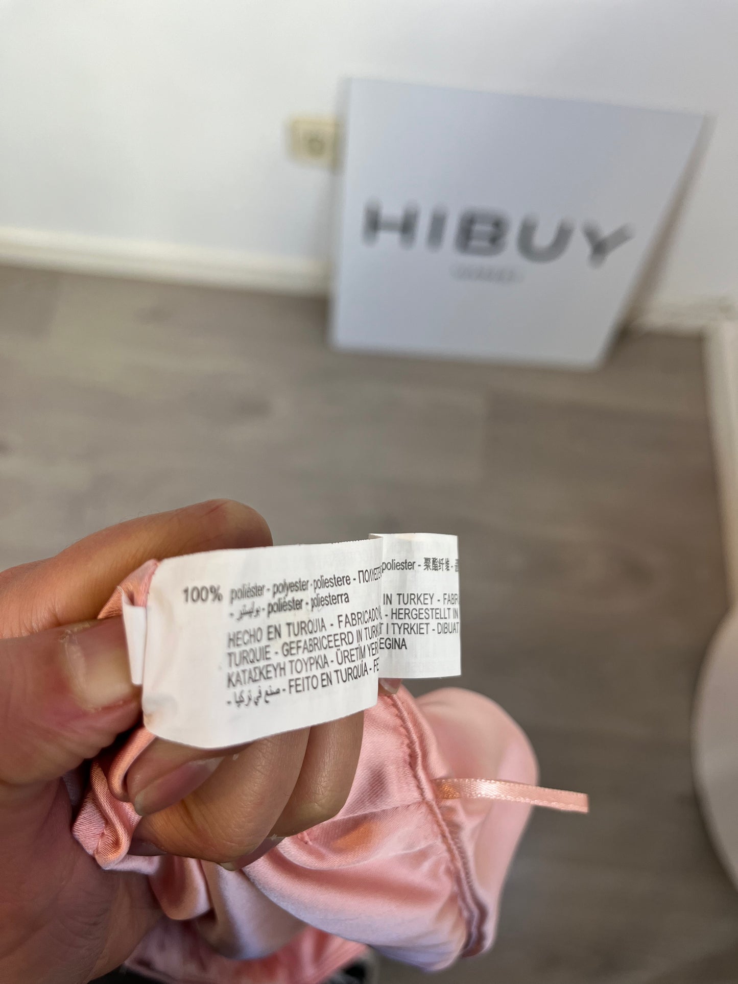 ZARA. Mono largo rosa satinado. T XL