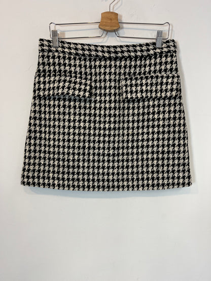 OTRAS. Falda tweed pata de gallo. T 40
