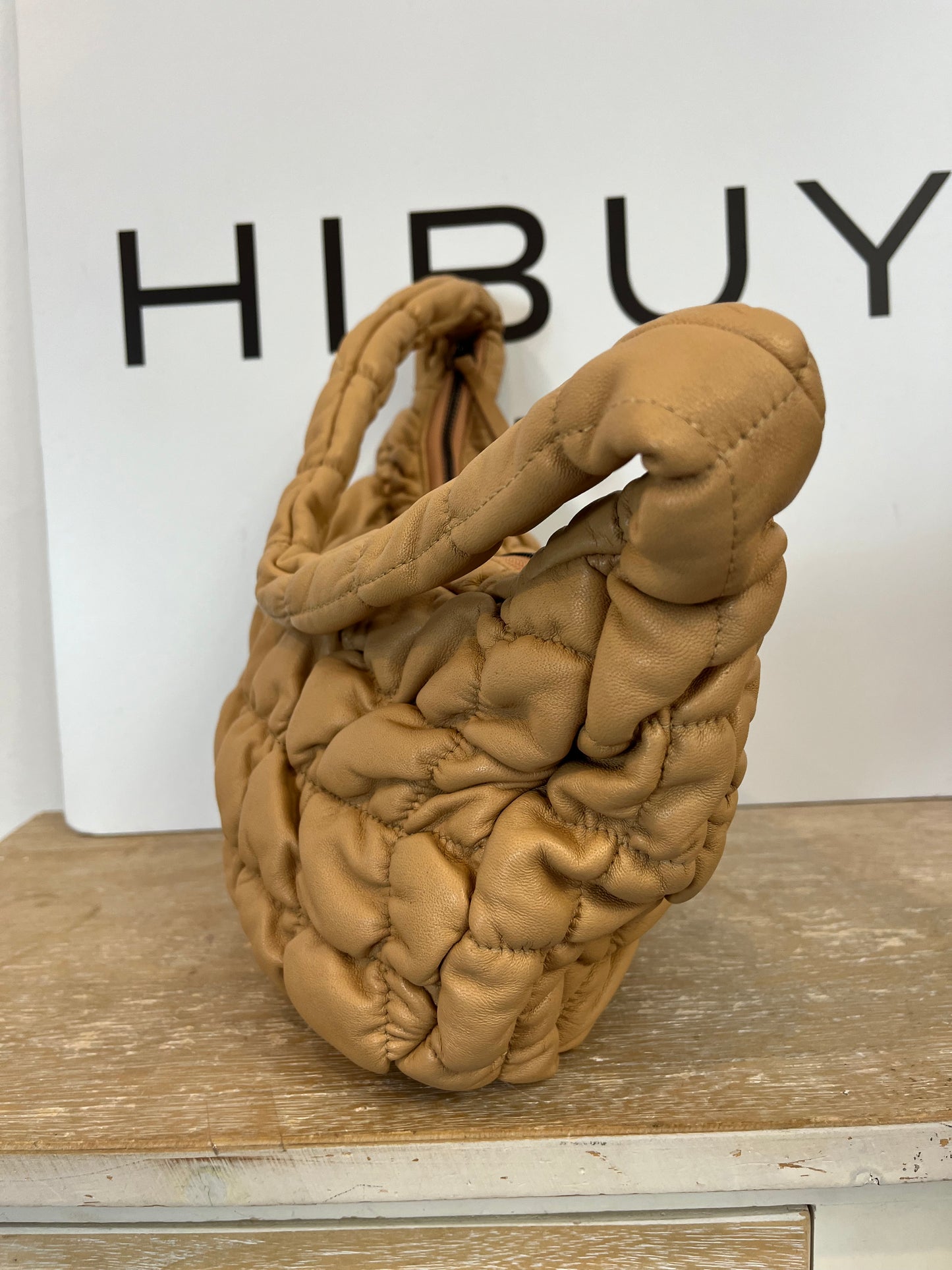 VINTAGE CENTURY. Bolso camel piel guateado