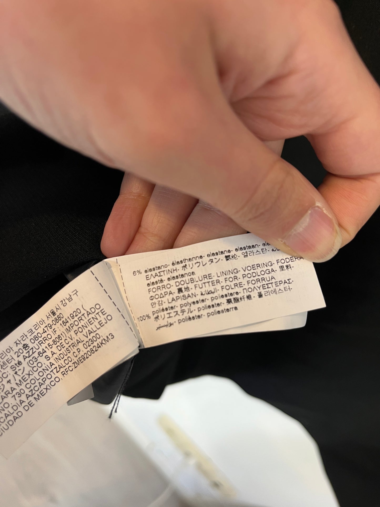 ZARA. Blazer negra cruzada. T L