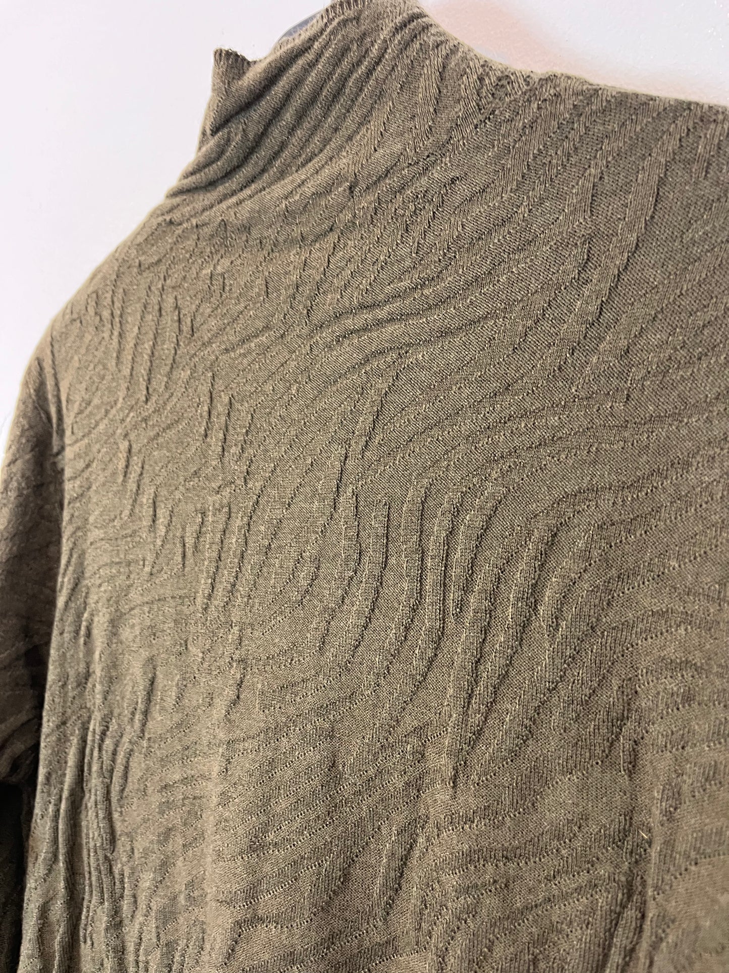 SFERA. Top punto verde textura. T M